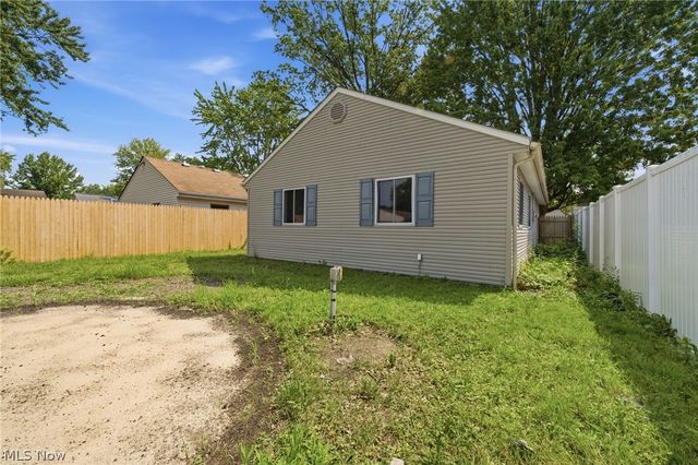 715 S Logan Street, Elyria, OH 44035
