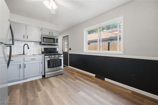 715 S Logan Street, Elyria, OH 44035
