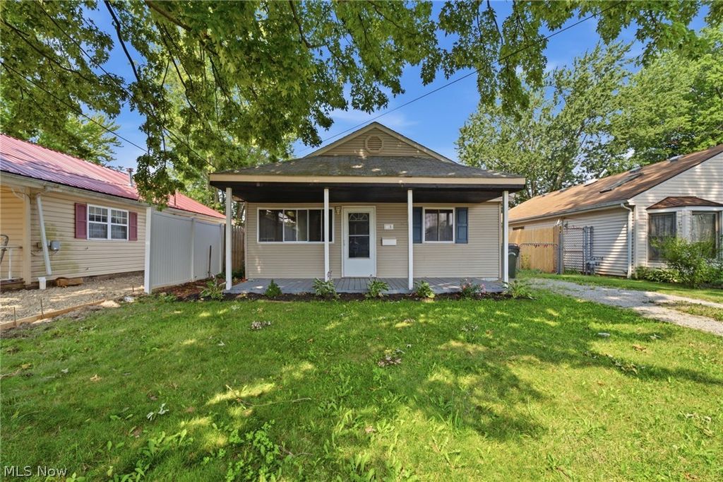 715 S Logan Street, Elyria, OH 44035