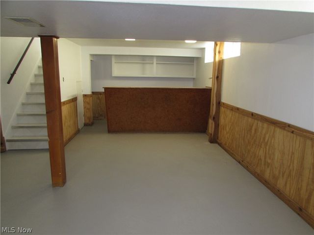 20732 APPLEGATE Road, Maple Heights, OH 44137