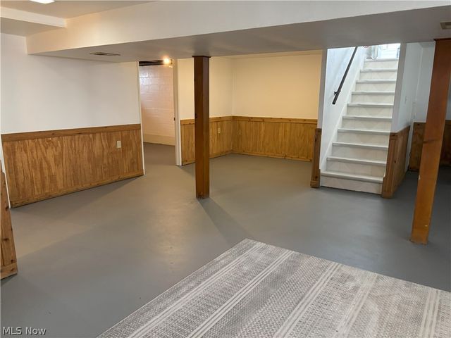 20732 APPLEGATE Road, Maple Heights, OH 44137