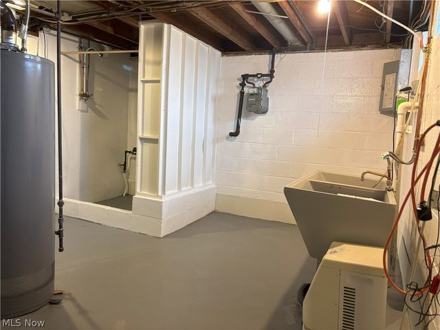 20732 APPLEGATE Road, Maple Heights, OH 44137