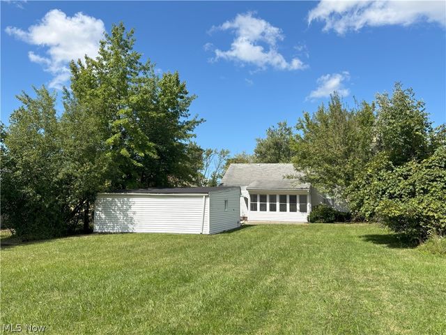 20732 APPLEGATE Road, Maple Heights, OH 44137