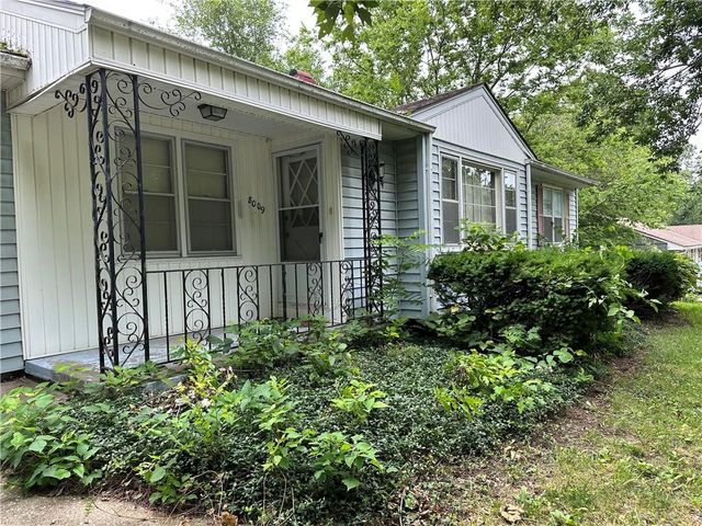8009 Hunter Street, Raytown, MO 64133