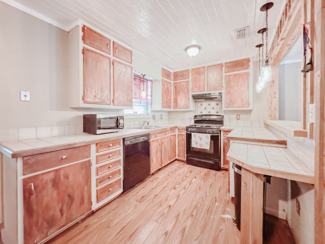 303 N 30th Street, Corsicana, TX 75110