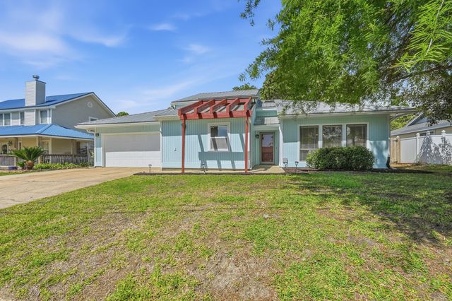 368 Evergreen Circle, Destin, FL 32541