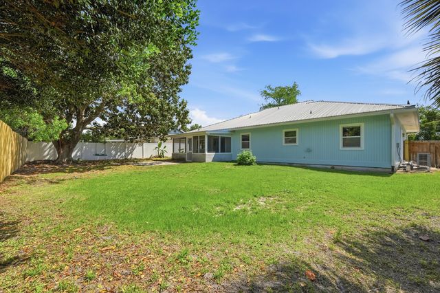 368 Evergreen Circle, Destin, FL 32541