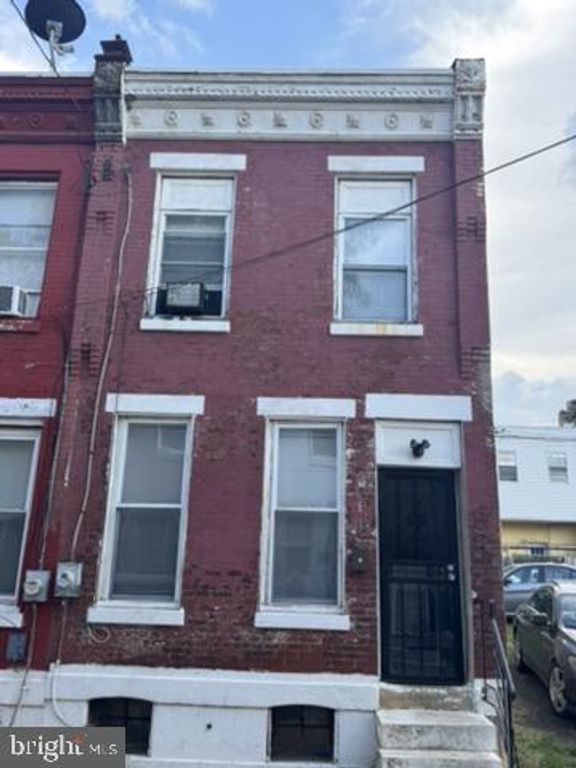 1038 W MONMOUTH ST, PHILADELPHIA, PA 19133 — exterior