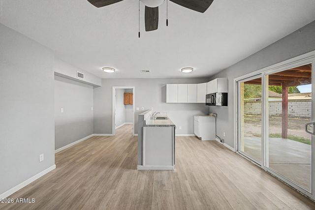 545 S GLENNWOOD Circle, Mesa, AZ 85204