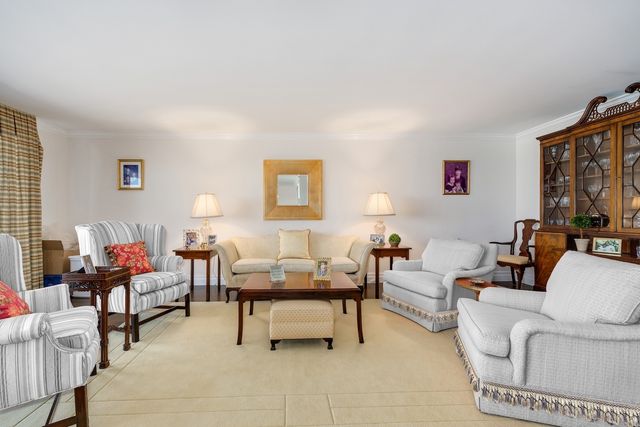 1212 N Lake Shore Drive 12CN, Chicago, IL 60610