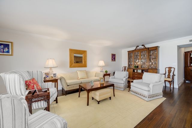 1212 N Lake Shore Drive 12CN, Chicago, IL 60610