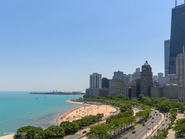 1212 N Lake Shore Drive 12CN, Chicago, IL 60610
