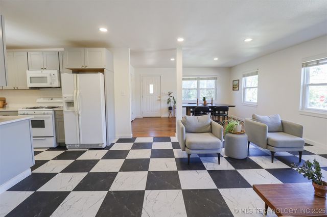 4603 S Waco Avenue, Tulsa, OK 74107
