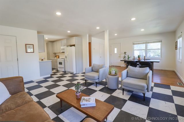 4603 S Waco Avenue, Tulsa, OK 74107