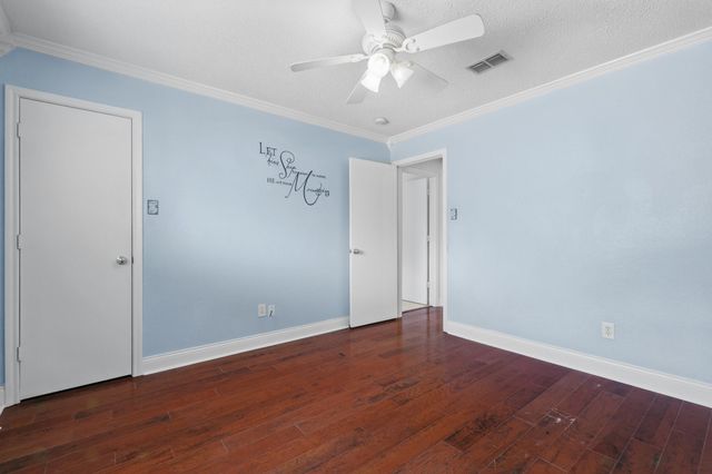 2103 Bolivar Drive, Arlington, TX 76002