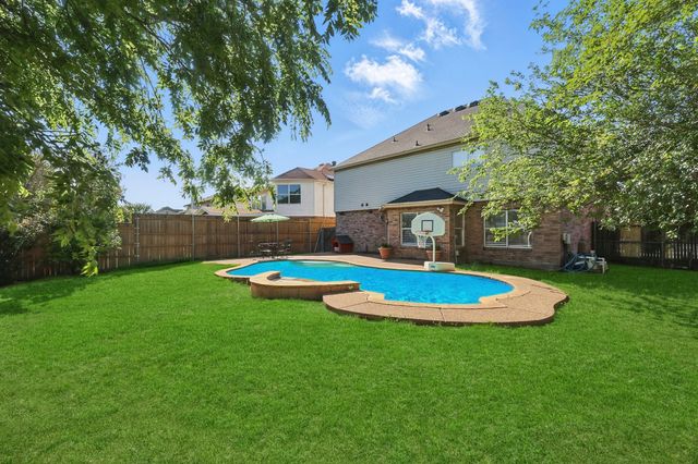 2103 Bolivar Drive, Arlington, TX 76002