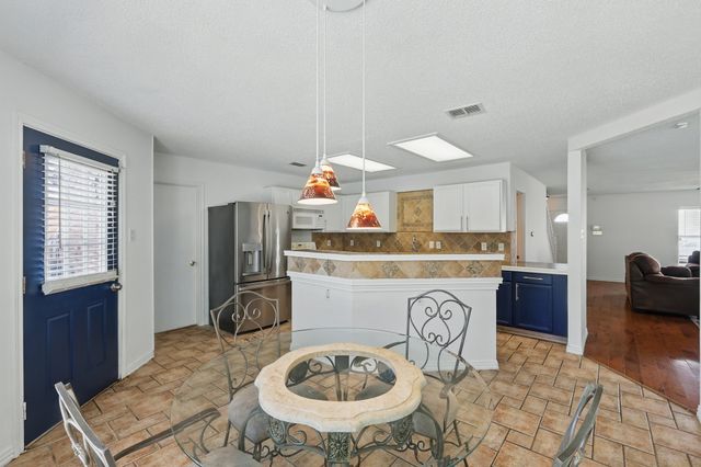 2103 Bolivar Drive, Arlington, TX 76002