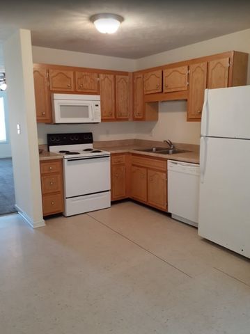 784 Cherrybark Ln Apt 2, Clarksville, TN 37040