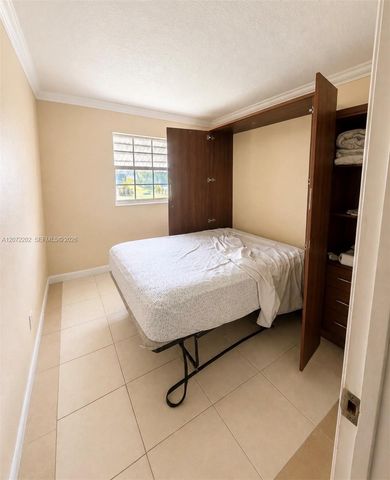 2221 NW 30th Way, Fort Lauderdale, FL 33311