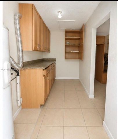 2221 NW 30th Way, Fort Lauderdale, FL 33311