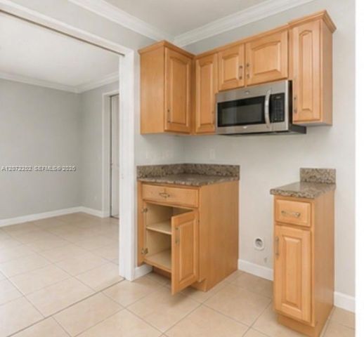 2221 NW 30th Way, Fort Lauderdale, FL 33311