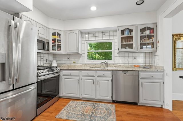 31 Macopin Ave, Montclair Twp., NJ 07043