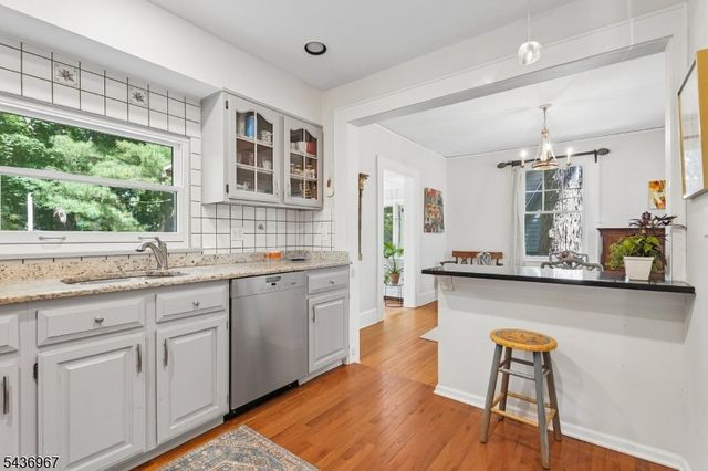 31 Macopin Ave, Montclair Twp., NJ 07043
