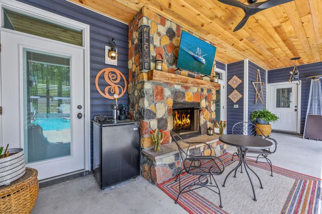 103 Dale Glen Ln., Loris, SC 29569