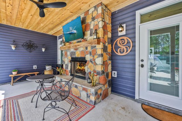 103 Dale Glen Ln., Loris, SC 29569