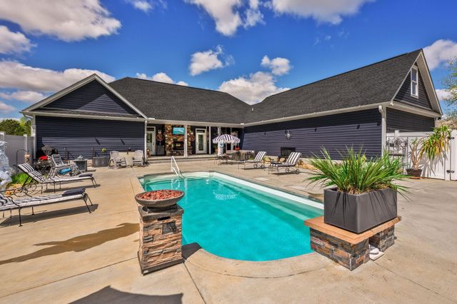 103 Dale Glen Ln., Loris, SC 29569