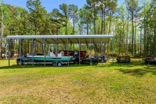 103 Dale Glen Ln., Loris, SC 29569