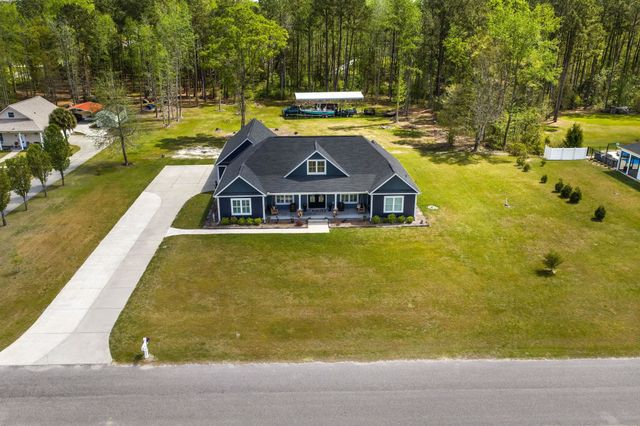 103 Dale Glen Ln., Loris, SC 29569