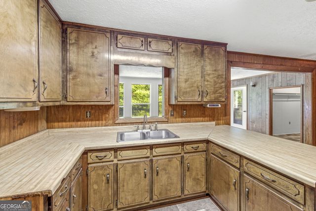 210 Kentucky Drive, Demorest, GA 30535