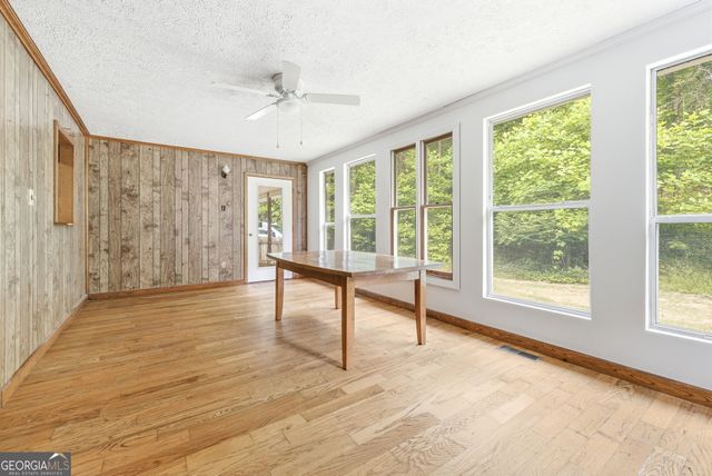 210 Kentucky Drive, Demorest, GA 30535