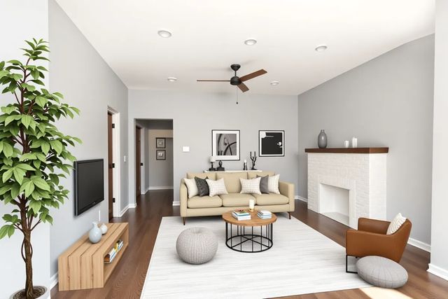 4820 W Roscoe Street 2, Chicago, IL 60641