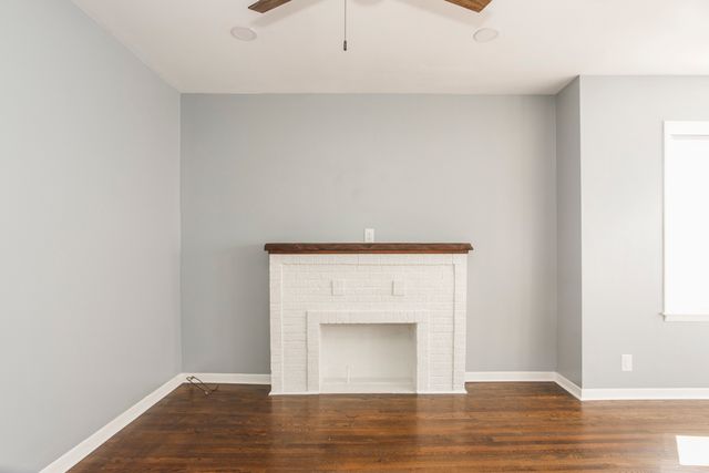 4820 W Roscoe Street 2, Chicago, IL 60641