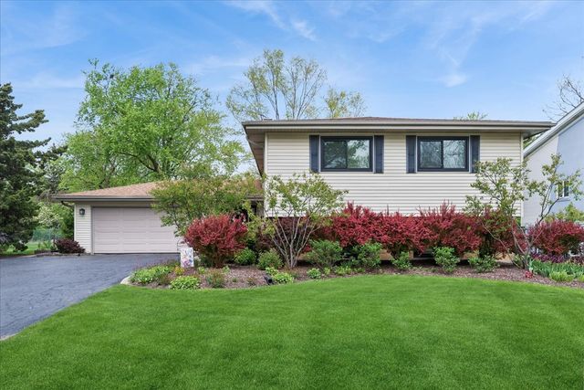 122 Mulberry Road, Deerfield, IL 60015