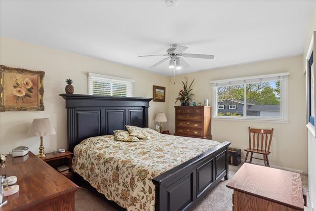 122 Mulberry Road, Deerfield, IL 60015