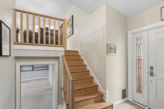 122 Mulberry Road, Deerfield, IL 60015