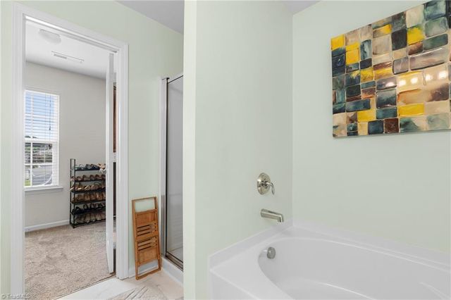2336 Waverly Dell Drive SE, Winston-salem, NC 27127