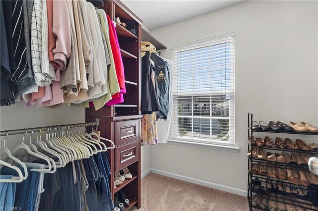 2336 Waverly Dell Drive SE, Winston-salem, NC 27127