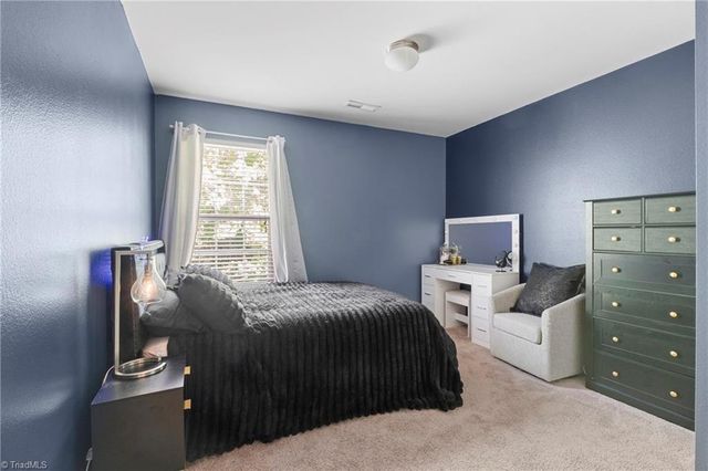 2336 Waverly Dell Drive SE, Winston-salem, NC 27127