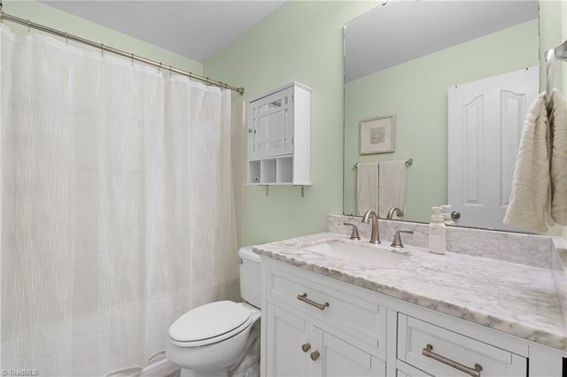 2336 Waverly Dell Drive SE, Winston-salem, NC 27127