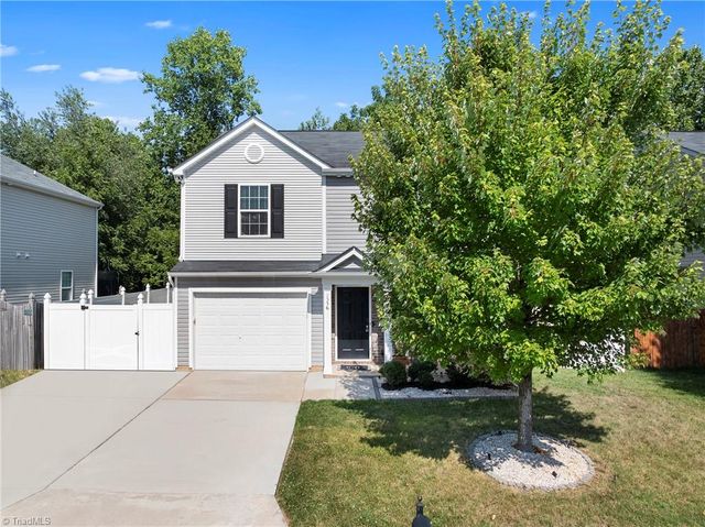 2336 Waverly Dell Drive SE, Winston-salem, NC 27127