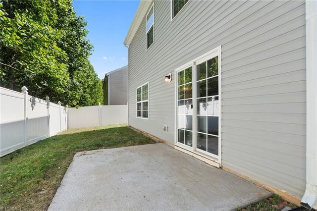2336 Waverly Dell Drive SE, Winston-salem, NC 27127