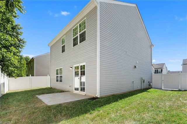 2336 Waverly Dell Drive SE, Winston-salem, NC 27127