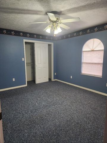 1177 Lisa Lane, Okeechobee, FL 34974