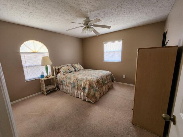 1177 Lisa Lane, Okeechobee, FL 34974