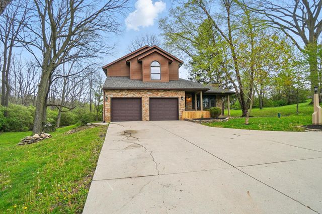 81 Country Road, Urbana, OH 43078