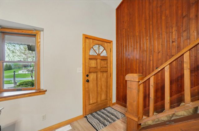 81 Country Road, Urbana, OH 43078